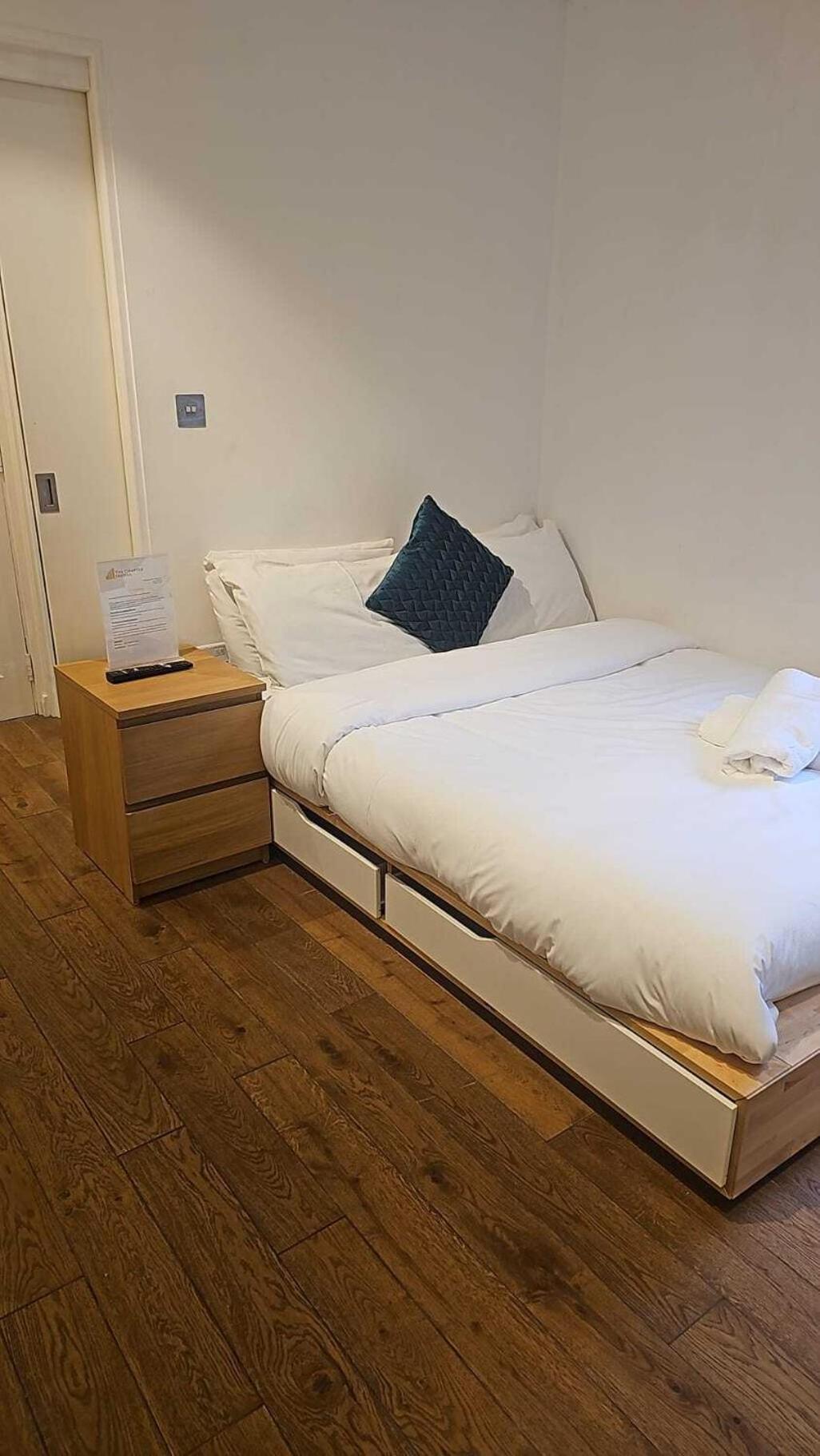 The Chapter- Knightsbridge Suites Londres Quarto foto